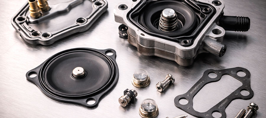 How does a Johnson outboard fuel pump work? How does a Johnson outboard fuel pump work?