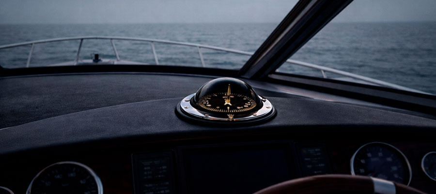 Is a compass required on a boat Is a compass required on a boat