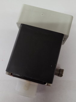 Parker 19-1124 3-Way 1/4" FNPT Solenoid Valve PVC
