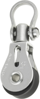 Ronstan RF15100 Series 15 Ball Bearing Single Block with Swivel Shackle
