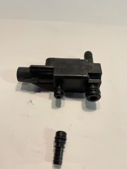 Flojet 20308130 - Auto Shutoff Valve 1/4 Straight For 5000 & T5000 Series Pumps