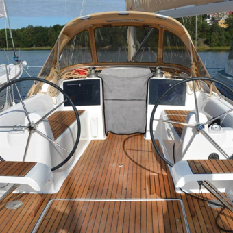 Waterline Design 1360 - Darkening With Ventilation Cabin Entrance 180x90 cm