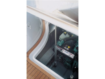 Ultraflex Ulysses 1812 Hatchlifter - Stroke 180 mm (7") - 12V