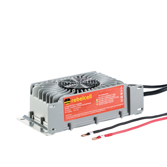Rebelcell WC14V35REPR - 14.6V35A Waterproof Battery Charger – LiFePO4 Pro Battery