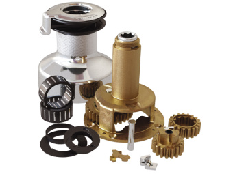 Lewmar EVO 2-Speed Self-Tailing Winches (Type: Size 30; Name: Chrome)